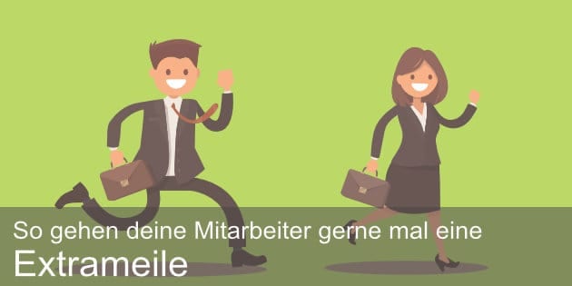 Mitarbeitermotivation: Mann und Frau in Businesskleidung gehen Extrameile